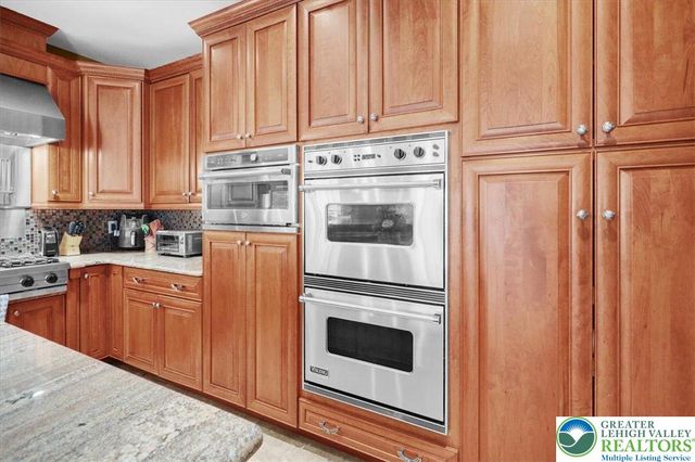 212 Hillview Circle, Bern Twp, PA 19533