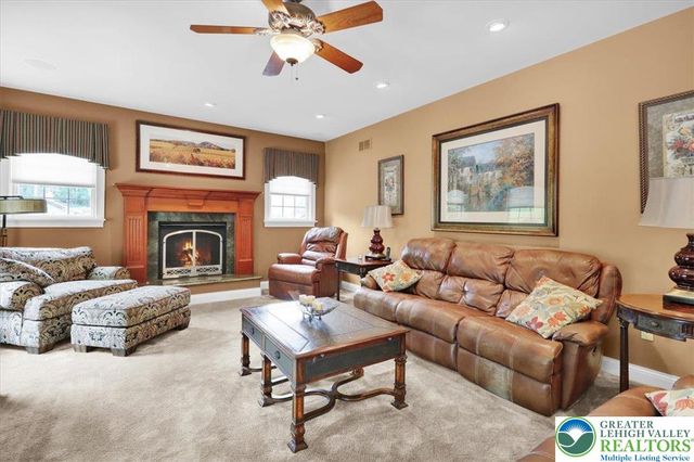 212 Hillview Circle, Bern Twp, PA 19533