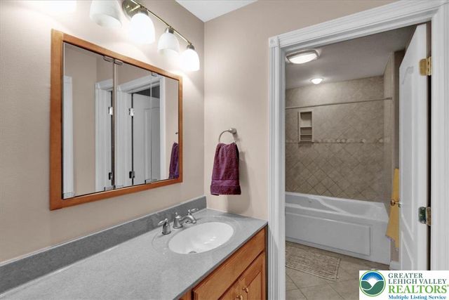 212 Hillview Circle, Bern Twp, PA 19533