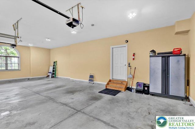 212 Hillview Circle, Bern Twp, PA 19533