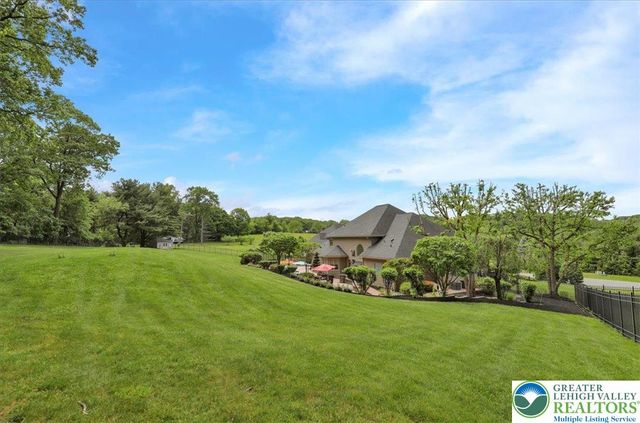 212 Hillview Circle, Bern Twp, PA 19533