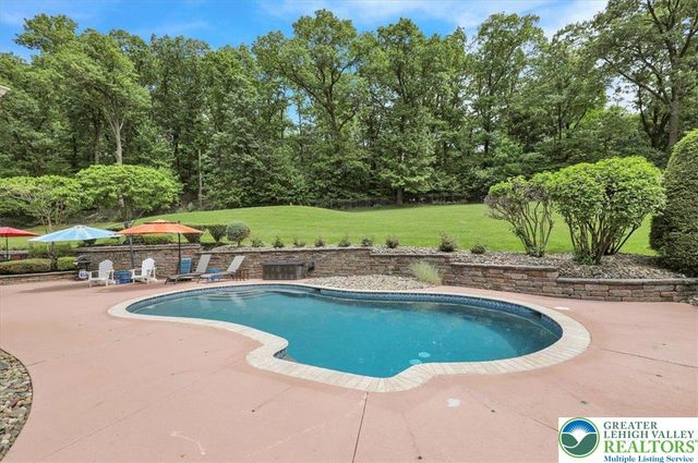 212 Hillview Circle, Bern Twp, PA 19533
