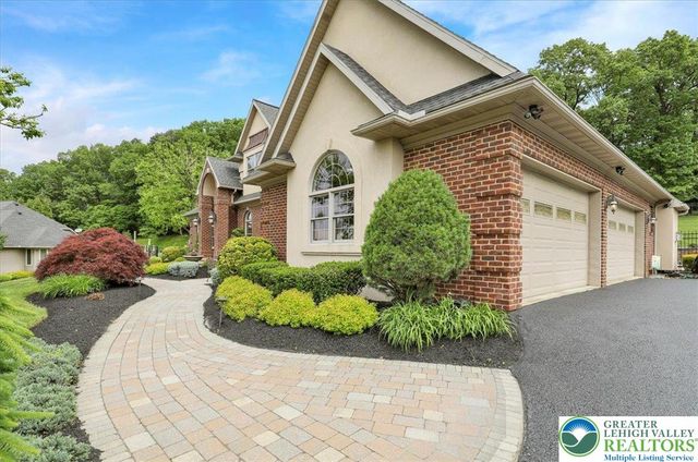 212 Hillview Circle, Bern Twp, PA 19533