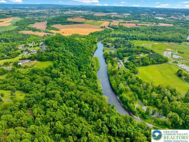 212 Hillview Circle, Bern Twp, PA 19533