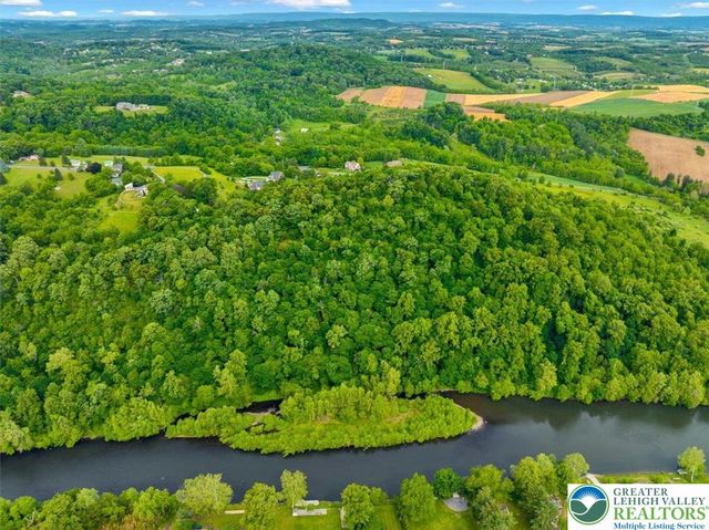 212 Hillview Circle, Bern Twp, PA 19533