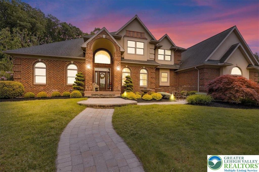 212 Hillview Circle, Bern Twp, PA 19533