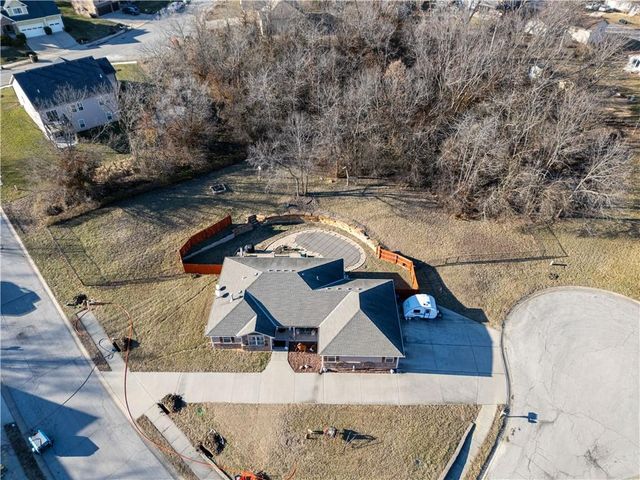 1307 Lawndale Avenue, Pleasant Hill, MO 64080