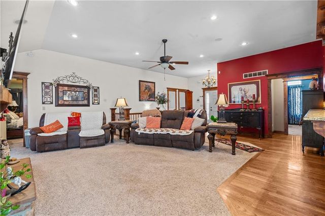 1307 Lawndale Avenue, Pleasant Hill, MO 64080