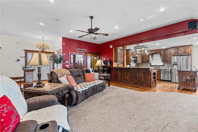 1307 Lawndale Avenue, Pleasant Hill, MO 64080