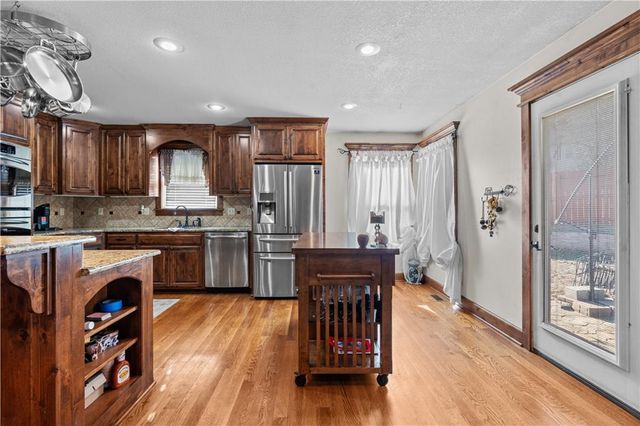 1307 Lawndale Avenue, Pleasant Hill, MO 64080