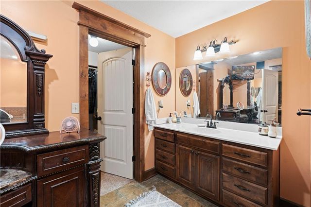 1307 Lawndale Avenue, Pleasant Hill, MO 64080