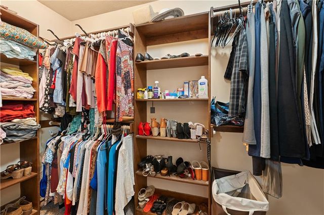 1307 Lawndale Avenue, Pleasant Hill, MO 64080