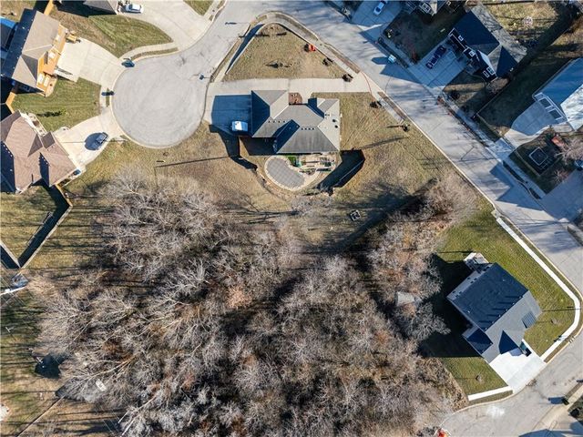 1307 Lawndale Avenue, Pleasant Hill, MO 64080