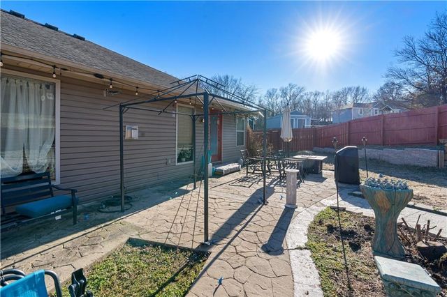 1307 Lawndale Avenue, Pleasant Hill, MO 64080