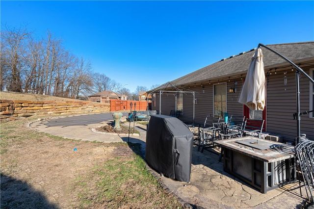 1307 Lawndale Avenue, Pleasant Hill, MO 64080