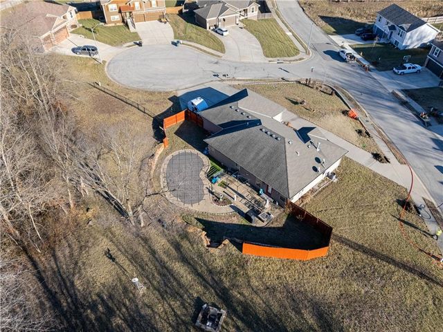 1307 Lawndale Avenue, Pleasant Hill, MO 64080