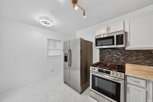 417 S Gladstone Street, South Bend, IN 46619