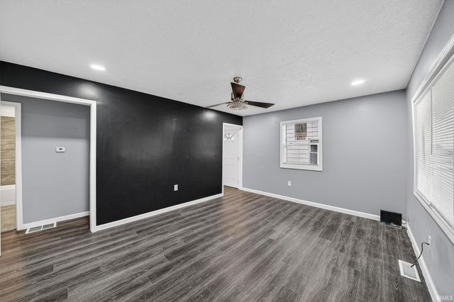 417 S Gladstone Street, South Bend, IN 46619