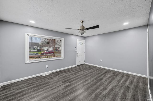 417 S Gladstone Street, South Bend, IN 46619