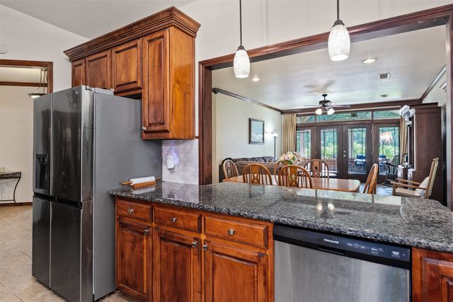 200 Bushwhacker Drive, Mabank, TX 75156