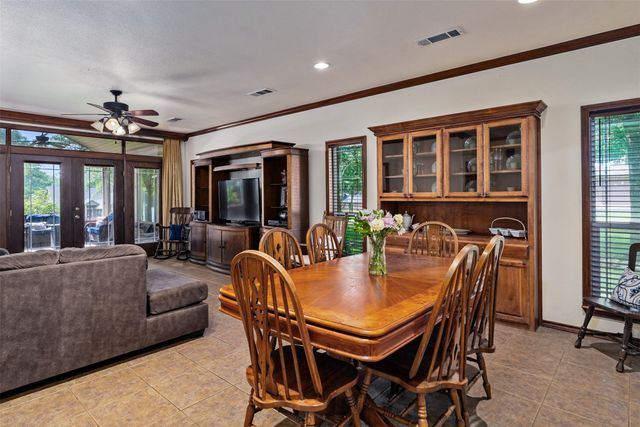 200 Bushwhacker Drive, Mabank, TX 75156
