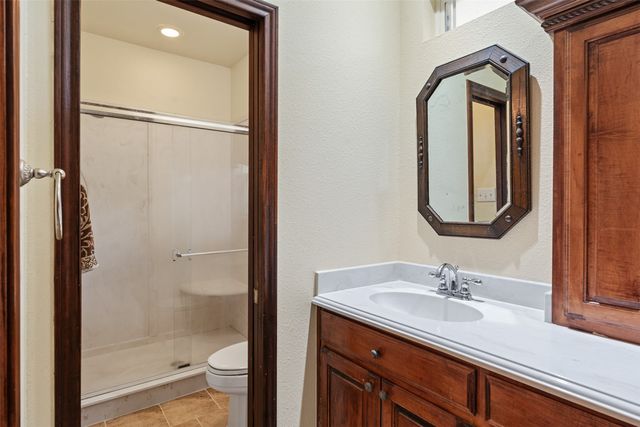 200 Bushwhacker Drive, Mabank, TX 75156
