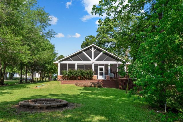 200 Bushwhacker Drive, Mabank, TX 75156
