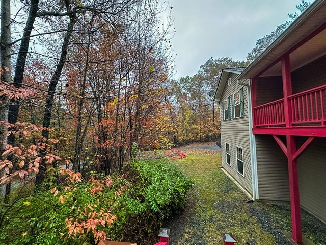 600 Indian Trail, Mccaysville, GA 30555