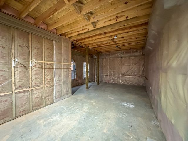 600 Indian Trail, Mccaysville, GA 30555