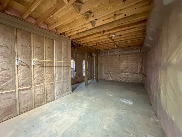 600 Indian Trail, Mccaysville, GA 30555