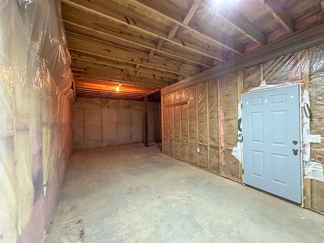 600 Indian Trail, Mccaysville, GA 30555