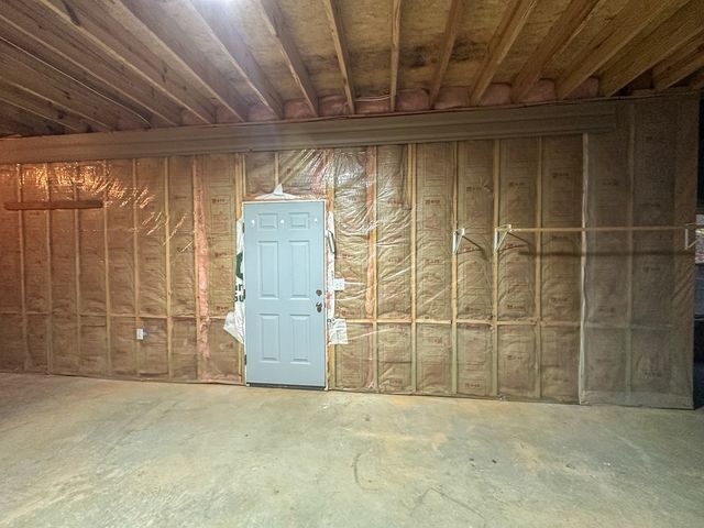 600 Indian Trail, Mccaysville, GA 30555