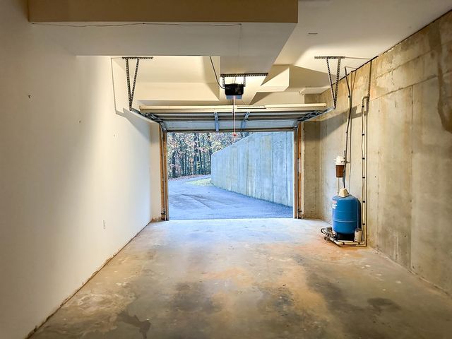 600 Indian Trail, Mccaysville, GA 30555