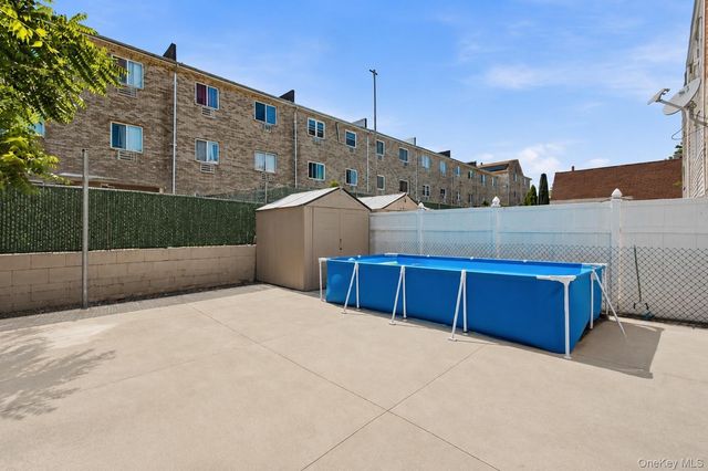 253 Robinson Avenue, Bronx, NY 10465