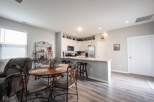 2532 Lamar Drive, Whitestown, IN 46075