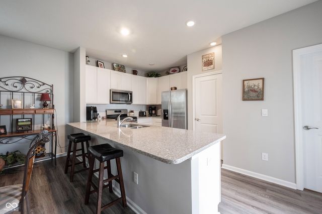 2532 Lamar Drive, Whitestown, IN 46075