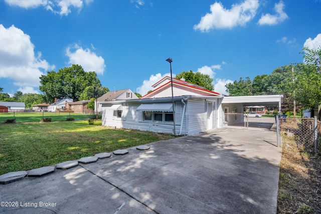 3210 Mildred Dr, Louisville, KY 40216