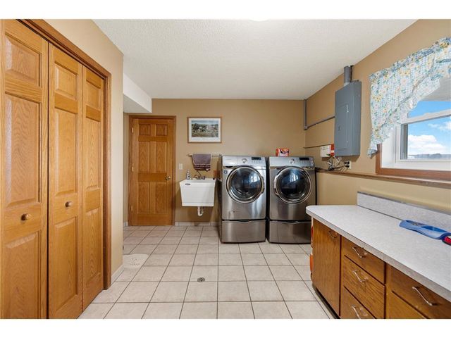 2435 50th Avenue, Elk Mound, WI 54739