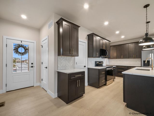 3840 BUCKSKIN TRL, Laramie, WY 82070
