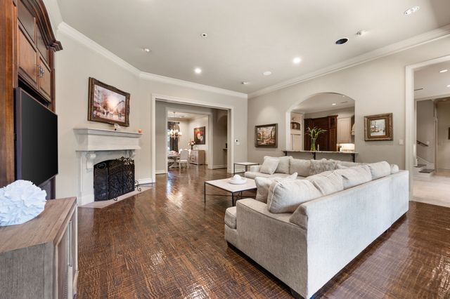 6739 Glendora Avenue, Dallas, TX 75230