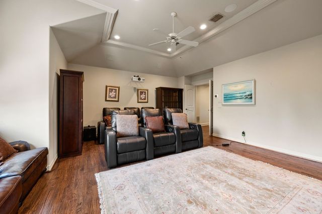 6739 Glendora Avenue, Dallas, TX 75230