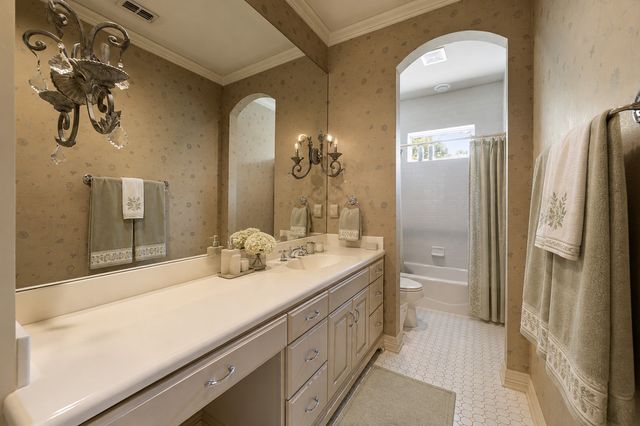 6739 Glendora Avenue, Dallas, TX 75230
