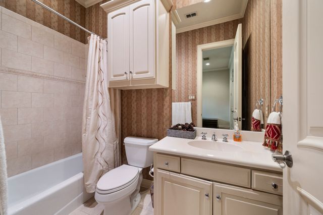 6739 Glendora Avenue, Dallas, TX 75230