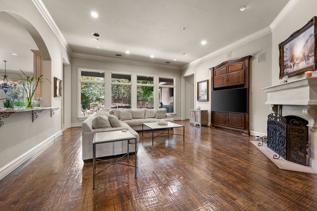 6739 Glendora Avenue, Dallas, TX 75230