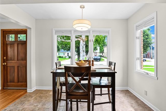 2329 N 89th STREET, Wauwatosa, WI 53226