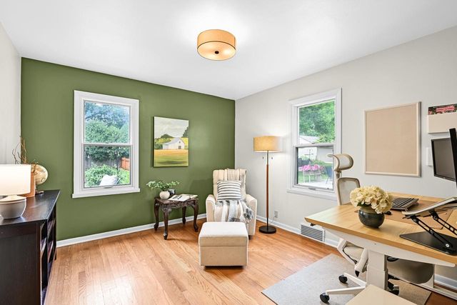 2329 N 89th STREET, Wauwatosa, WI 53226
