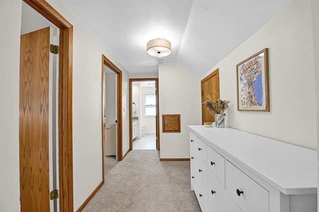 2329 N 89th STREET, Wauwatosa, WI 53226