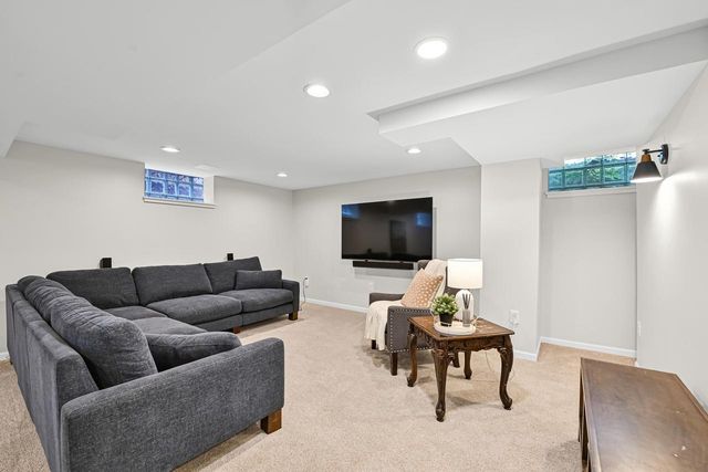 2329 N 89th STREET, Wauwatosa, WI 53226