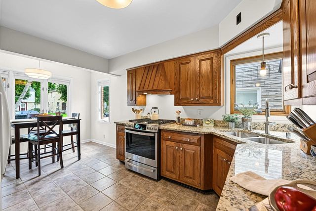 2329 N 89th STREET, Wauwatosa, WI 53226