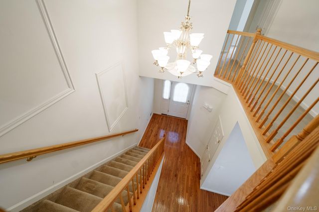 9 Mohannis Way, Kings Park, NY 11754